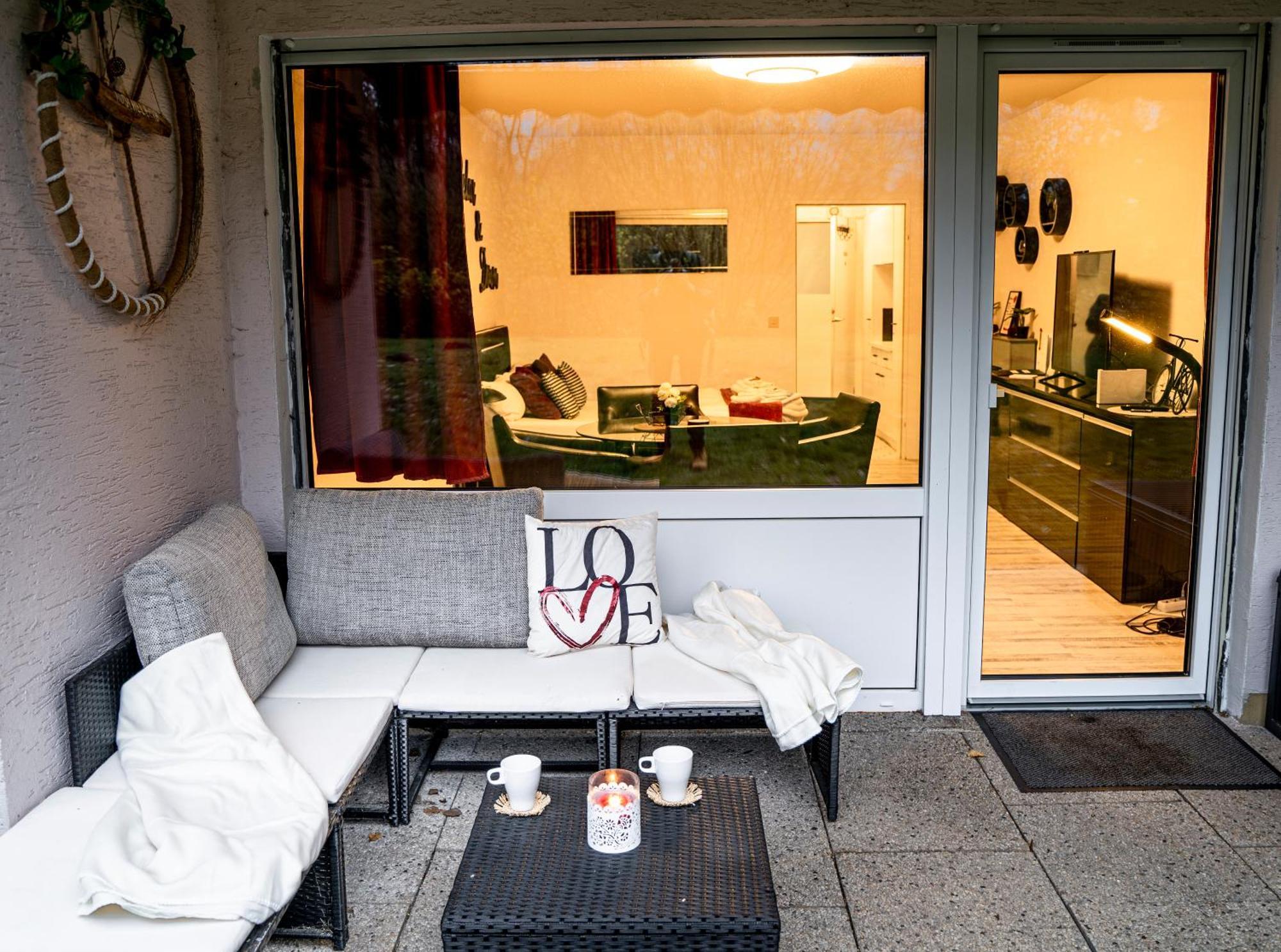 Truth - Smart Tv - Terrasse - Kamin - Pure Brilon